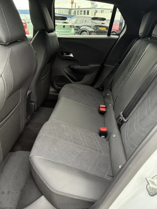 Opel Corsa 1.2 Turbo 145Pk Hybrid Automaat Ultimate | DEMO | Climate control | Navigatie | Camera | Parkpilot | Alcantara | Cruisecontrol | 17" LM-Velgen / 17