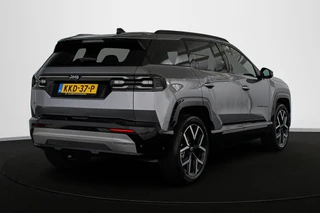Jeep Compass First Edition 74 kWh  Panoramadak 360 Camera Massage / 4