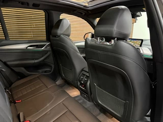 BMW X3 XDrive30i High Ex. M-Sport | Shadow-Line | Pano | Trekhaak | 20"| Ambient | Driving + Park Assist | Adaptief M-onderstel / 23