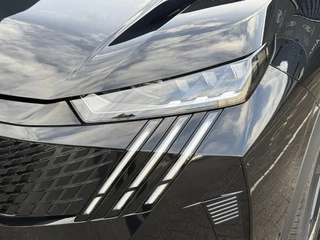 Peugeot 5008 1.6 Plug-in Hybrid 225 PK GT 7 Persoons | Apple Carplay/Android Auto | Climate Control | lichtmetalen velgen 20 Inch | Panorama Dak | Verwarmde Voorstoelen / 4
