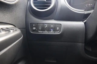 Hyundai Kona EV Fashion 64 kWh|Krell Audio|HUD|Camera|Carplay|SOH 94% / 11