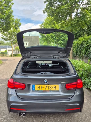BMW 3-serie Touring M Sport High Ex Panorama A CarPlay Keyless Virtual dash Camera 320i High Executive / 14