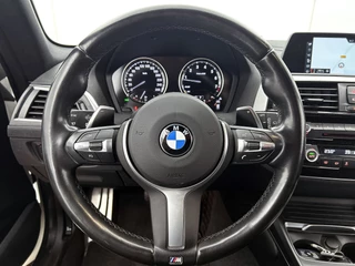 BMW 1-serie M140i xDrive | Stoelverwarming | Cruise Control | Navigatie / 14