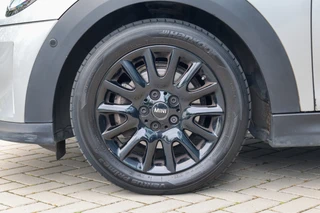 MINI 3-deurs 1.5 Cooper Classic  | PANO | HUD | CAMERA | KEYLESS | LEDER | / 13