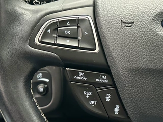 Ford Kuga 1.5 EcoBoost Vignale | Trekhaak | Leder | Panorama | Adaptive-cruise | Stoelverwarming | / 17