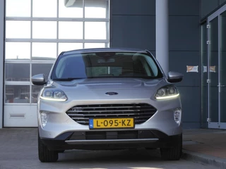 Ford Kuga 2.0 TDCi Titanium | Diesel | Trekhaak | 1900KG trekgewicht | Keyless entry en start | Lichtmetalen velgen | Navigatie | Climate control | Parkeersensoren achter / 4