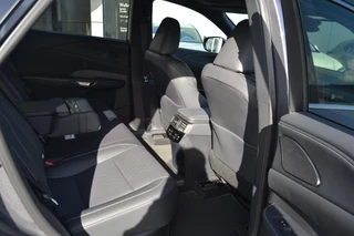 Lexus RX 450h+ Plug-in Hybrid 35th Edition DIRECT BESCHIKBAAR PANODAK 360-CAMERA STOELVENT HUD ELEK-STOELEN TIPLE LED / 43