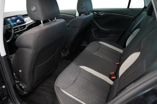 Škoda Scala 1.5 TSI Business Edition  Cruise/Climate 17''LM PDC LED 150PK! 24 Maanden garantie* (Vraag naar de voorwaarden) / 17