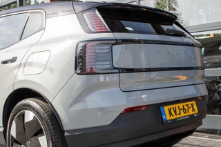 Volvo EX30 Single Motor Extended Range Plus 69 kWh Harman|Camera|BLIS / 15