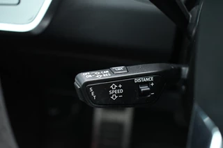 Audi RS6 Avant 4.0 TFSI quattro  Nardo Ceramic Pano Trekh Sportuitl HUD ACC Dynamic+ 4WS / 25