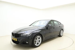 BMW 3-serie Gran Turismo 320i High Executive Edition | Lederen bekleding | M Sport pakket | Trekhaak | Stoelverwarming | Keyless | Navigatie | Weinig kilometers | Climate control