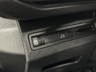 Peugeot 3008 1.2 PureTech Blue Lease Premium PANO CAMERA NAVI CRUISE CARPLAY. / 18