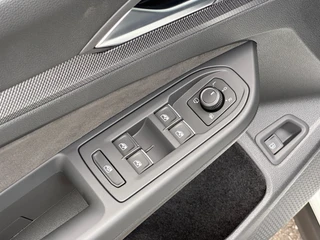 Volkswagen Golf 1.5 eHybrid GTE 272pk Head up | Black Style | IQ light | 360 Camera | Rijklaar incl. garantie / 11