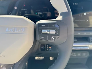 Kia EV3 GT-PlusLine 81.4 kWh NIEUW TE BESTELLEN | LUXE UITVOERING | 204 PK | Inruilvoordeel | / 17