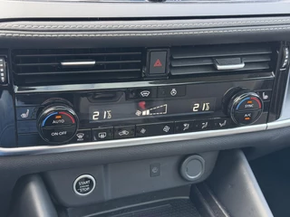 Nissan Qashqai N-Connecta 1.3 MHEV 158PK Xtronic Automaat Navigatie, Rondomzichtcamera, Keyless, Panoramadak, Elektrische Kofferklep, Cold Pack / 31
