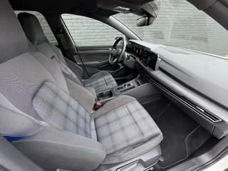 Volkswagen Golf 1.4 eHybrid GTE I INCL. € 850,00 AFL.KOSTEN + BOVAG GARANTIE / 31