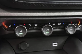 Citroen C5 X 1.6 Plug-in Hybrid 225 Feel Stoelverwarming Adaptieve Cruise Control / 38