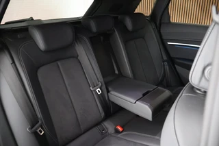 Audi Q8 e-tron 50 340pk quattro S Edition 95 kWh SOH 100% B&O HUD Keyless Stoelverwarming Camera Panoramadak Navigatie 2x S-Line / 41
