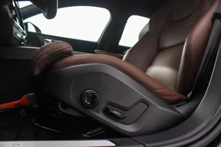 Volvo V60 2.0 B4 Inscription | NL auto | 2e eigenaar | BTW auto | Stuurverwarming | Leer | Cruise control | DAB | Camera | LED | Navigatie | Bluetooth | PDC / 36