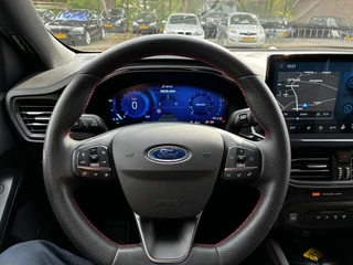 Ford Focus 1.0 EcoBoost Hybrid ST Line X / 17