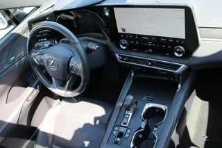 Lexus RX 450h+ Plug-in Hybrid President Line NL-AUTO MARK-LEVINSON STOELVENTI SCHUIFDAK STOELVERW STUURVERW / 13