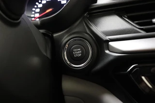 Suzuki Swift 1.2 Style Smart Hybrid / 28