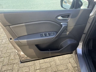 Renault Captur 1.6 E-Tech Hybrid 145 Intens  | LED | Keyless | DAB | Apple / Android | PDC v+a incl. Camera / 19