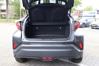 Toyota C-HR 1.8 HYBRID DYNAMIC ALL-SEASON BANDEN STOELVERW. DODEHOEKDETECTIE KEYLESS LED KOPLAMPEN PARK.SENSOREN V+A / 26