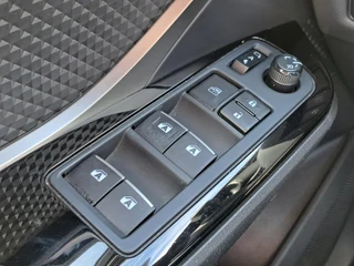 Toyota C-HR 1.8 Hybrid Dynamic / 14