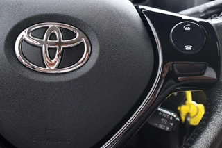 Toyota Aygo JOY CABRIO CLIMA APPLE/ANDROID CAMERA LM-VELGEN EL-RAMEN DAB / 9