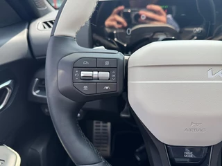 Kia K4 Sportswagon 1.0 T-GDi MHEV GT-Line Launch Edition (pano) Dodehoekassistentie | Kruisend verkeersassistentie achter | Uitstapwaarschuwing | Stoel + stuurwielverwarming / 21