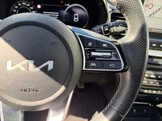 Kia ProCeed 1.0 T-GDi GT-Line 120 PK | Cruise Control | Climate & cruise control | Panoramadak | Stoel & stuurverwarming | Elektrische Kofferbak | Navigatie | Apple Carplay/Android Auto | Fabrieksgarantie | NAP / 26