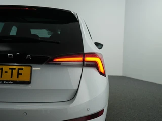 Skoda Scala 1.0 TSI First Edition | Pano | Stoelverwarming | Clima | Cruise | Carplay | / 33
