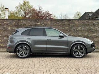 Porsche Cayenne 4.0 TURBO S E-HYBRID Achteras sturing Head Up Pano Keramisch / 10