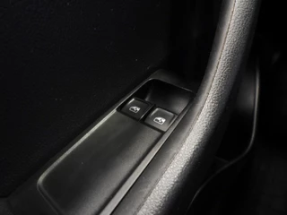 Skoda Fabia Combi 1.0 TSI Active Launch NAVI-APP/AIRCO/CRUISE/TREKHAAK! / 17