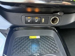Toyota Aygo X 1.0 VVT-i MT Envy CABRIO KEYLESS PARK-SENSOREN STOELVERWARMING APPLE/ANDROID LM-VELGEN 18" / 19