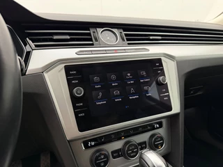 Volkswagen Passat Variant 1.5 TSI Comfortline | Automaat | Adaptive Cruise | Stoelverwarming | CarPlay | Camera | Trekhaak / 20