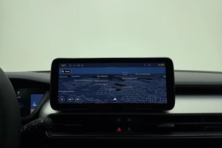 Jeep Avenger 1.2 e-Hybrid Summit Automaat | JBL Soundsystem| Navigatie | Draadloze telefoonlader | Elektrische achterklep | Camera | Keyless | Carplay / 27