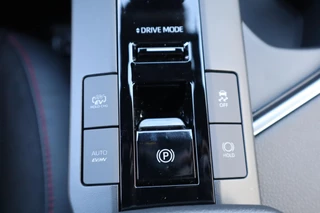 Toyota C-HR PLUG-IN HYBRID 220 GR SPORT NIEUW&DIRECT LEVERBAAR! BLIND-SPOT STOEL/STUURVERW. 19"LMV PARK-SENSOREN KEYLESS / 42