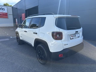 Jeep Renegade 4xe 240 Plug-in Hybrid The North Star (Elektrisch Schuifdak - Navigatie - Apple Carplay - Camera - Stoel & Stuurverwarming - LED) / 4