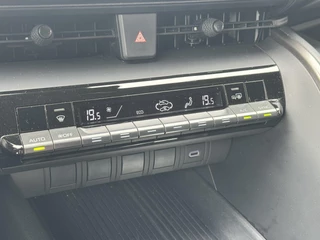 Toyota C-HR 1.8 Hybrid 140 Dynamic NL-AUTO BLIND SPOT KEYLESS PARK-SENSOREN APPLE/ANDROID 18'' LM-VELGEN CAMERA AD-CRUISE CLIMA NAVI / 21
