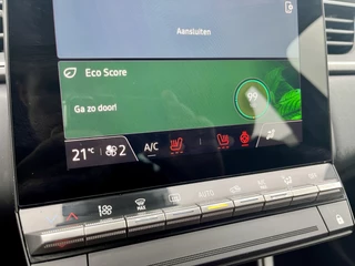 Renault Captur 1.6 E-Tech Full Hybrid 145 Techno  | Stoel+Stuurverwarming | Climate Control | Draadloze Telefoonlader | Camera + Sensoren | Two-Tone | Apple CarPlay/Android Auto / 24
