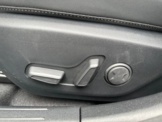 Kia K4 1.0 T-GDi MHEV GT-Line Launch Edition (pano) Dodehoekassistentie | Kruisend verkeersassistentie achter | Uitstapwaarschuwing | Stoel + stuurwielverwarming / 24