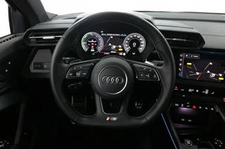 Audi A3 Sportback 40 TFSI e S edition / 32