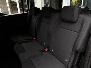 Peugeot Rifter 1.2 PureTech Allure | Automaat | Trekhaak | Distributieriem vervangen| Camera | Climate Control / 21