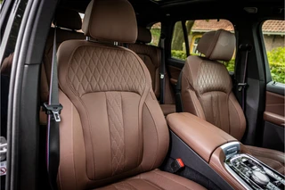 BMW X5 xDrive50e M Sport Pro  Bowers & Wilkins Sky Lounge Massage Crafted Clarity Soft Close / 48
