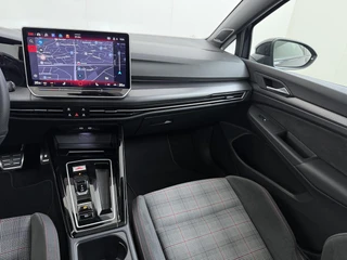 Volkswagen Golf 2.0 TSI GTI 265PK | APPLE CARPL. ADNROID AUTO | ACC | PANORAMA DAK | 360° CAMERA | STOEL/STUUR VERWARMING | / 27