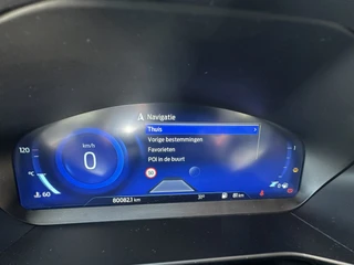 Ford Focus 1.0 EcoBoost Hybrid ST Line X  | Adapt. Cruise | Apple/Android | Stuur- en stoelverwarming | Keyless | PDC v+a incl. camera / 111