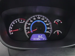 Hyundai i10 1.0i Comfort Bluetooth | All-seasons | Cruise control / 24