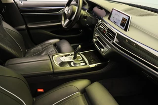 BMW 7-serie 745e High Executive *M Sport* Xpel Massage 394 pk Panorama dak / 46
